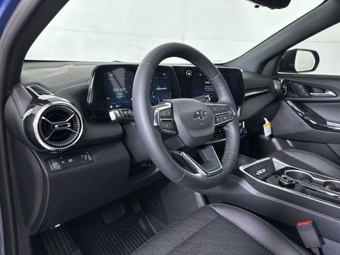 New 2026 Chevrolet Equinox LT w/ Convenience Package II image 45