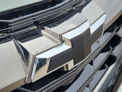 New 2026 Chevrolet Equinox ACTIV w/ Convenience Package III image 25