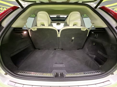 Used 2020 Volvo XC90 T6 Momentum w/ Protection Package Premier AWD/4WD image 30