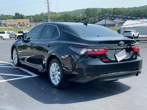 Used 2022 Toyota Camry LE w/ Carpet Mat Package (TMS) AWD/4WD image 6