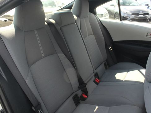 Used 2020 Toyota Corolla SE FWD image 19