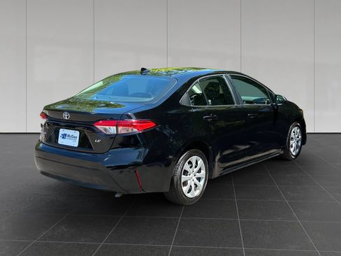 Used 2023 Toyota Corolla LE FWD image 5