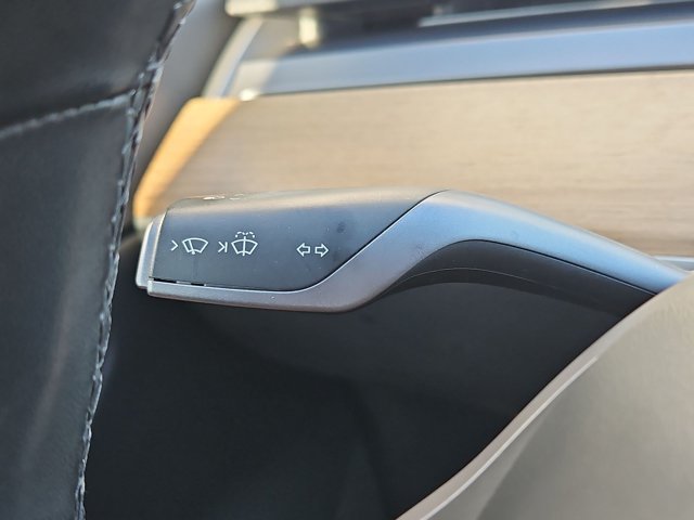 Used 2018 Tesla Model 3 Long Range RWD image 16