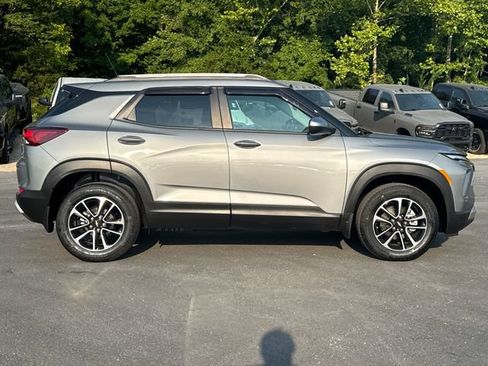 Used 2026 Chevrolet TrailBlazer LT AWD/4WD image 6