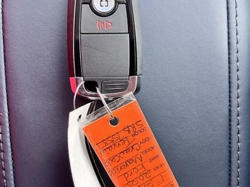 New 2025 Ford Maverick XLT image 26