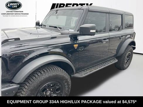 Used 2024 Ford Bronco Badlands image 2