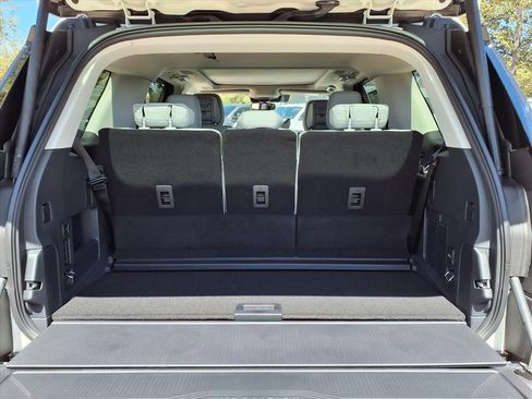 New 2026 Ford Expedition Platinum image 22