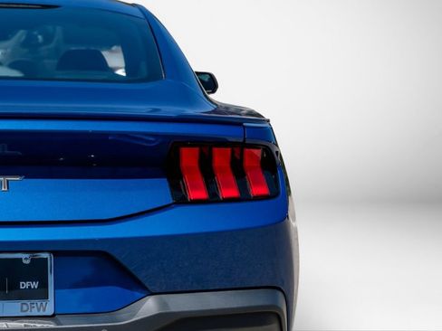Used 2024 Ford Mustang GT Premium RWD image 39