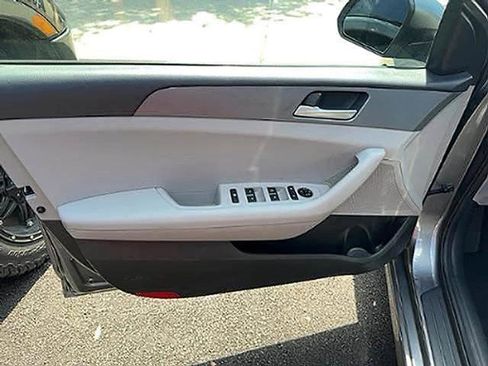 Used 2018 Hyundai Sonata ECO FWD image 11