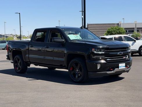 Used 2018 Chevrolet Silverado 1500 LTZ Z71 w/ Redline Edition AWD/4WD image 9