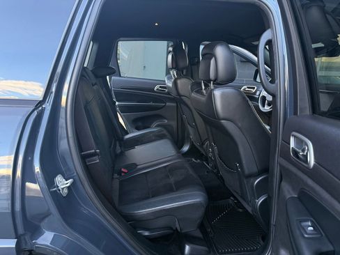 Used 2017 Jeep Grand Cherokee Altitude image 19