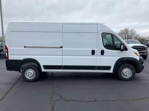 New 2026 RAM ProMaster 2500 w/ Convenience Group image 7
