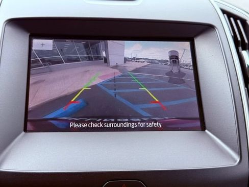Used 2020 Ford Edge SEL w/ Convenience Package FWD image 18