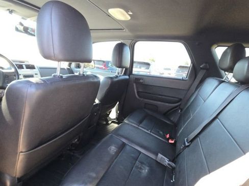 Used 2011 Ford Escape XLT w/ 203A Rapid Spec Order Code AWD/4WD image 6