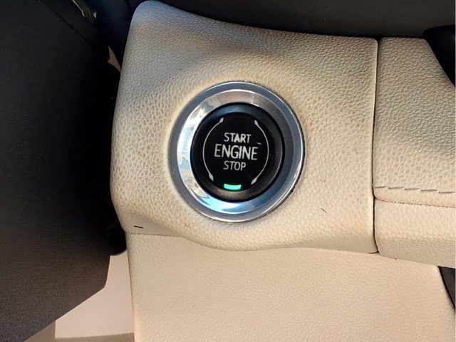 Used 2022 Buick Envision Avenir w/ Technology Package II AWD/4WD image 12