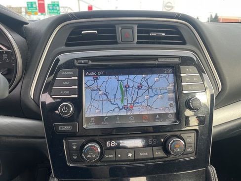 Used 2018 Nissan Maxima 3.5 SL image 16