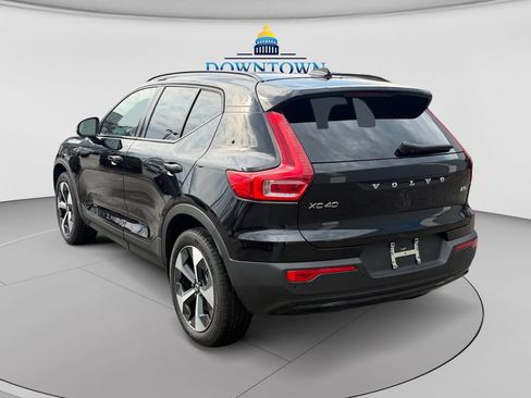 Used 2026 Volvo XC40 B5 Core w/ Protection Package Premier AWD/4WD image 5