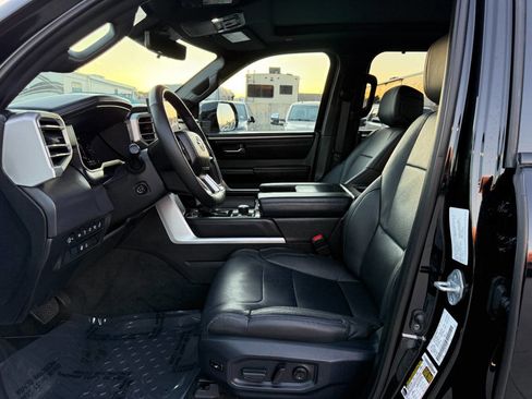 Used 2025 Toyota Tundra Platinum image 21