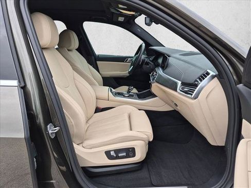 Used 2022 BMW X5 xDrive45e w/ Climate Comfort Package AWD/4WD image 21