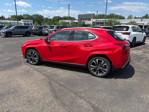 Used 2025 Lexus UX 300h AWD w/ Cold Area Package image 36