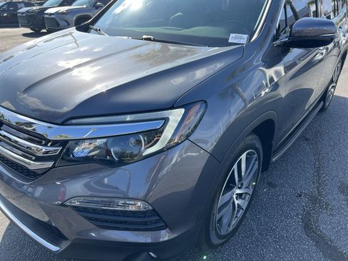 Used 2017 Honda Pilot Elite image 5