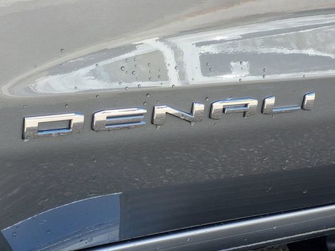 New 2026 GMC Sierra 1500 Denali w/ Technology Package image 3