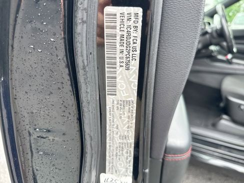 Used 2023 Dodge Durango GT AWD/4WD image 28