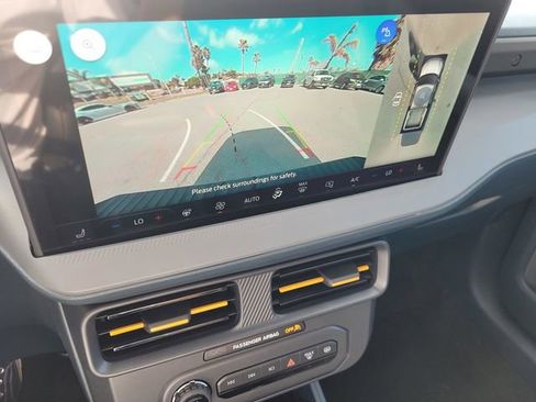 New 2025 Ford Maverick Tremor image 10