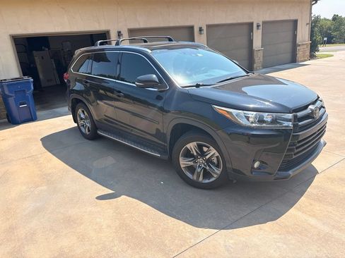 Used 2018 Toyota Highlander Limited Platinum AWD/4WD image 1