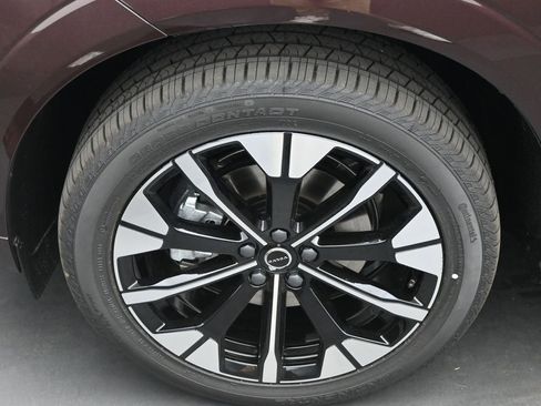 New 2026 Volvo XC60 B5 Plus AWD/4WD image 4