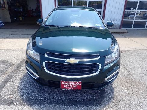 Used 2015 Chevrolet Cruze LT FWD image 3