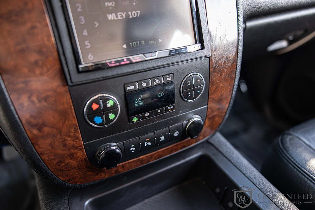 Used 2008 Chevrolet Suburban LT w/ LT Preferred Equipment Group AWD/4WD image 21