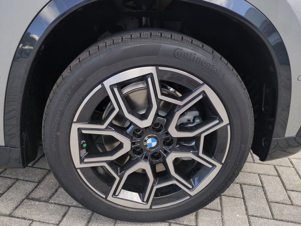 New 2027 BMW X1 xDrive28i AWD/4WD image 11