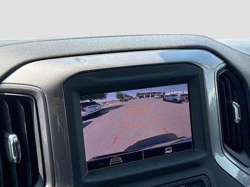 Used 2023 Chevrolet Silverado 1500 Custom image 15