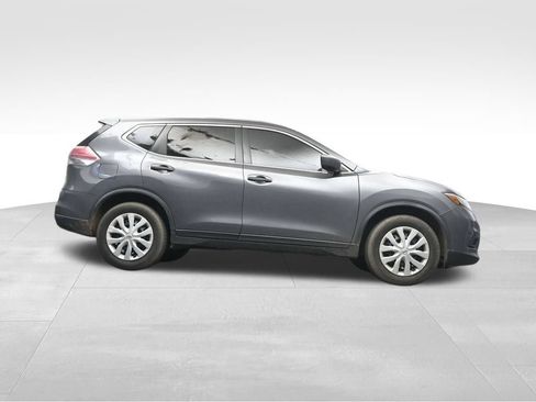 Used 2016 Nissan Rogue S FWD image 14