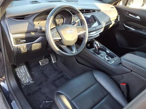 Used 2023 Cadillac XT4 Sport AWD/4WD image 3