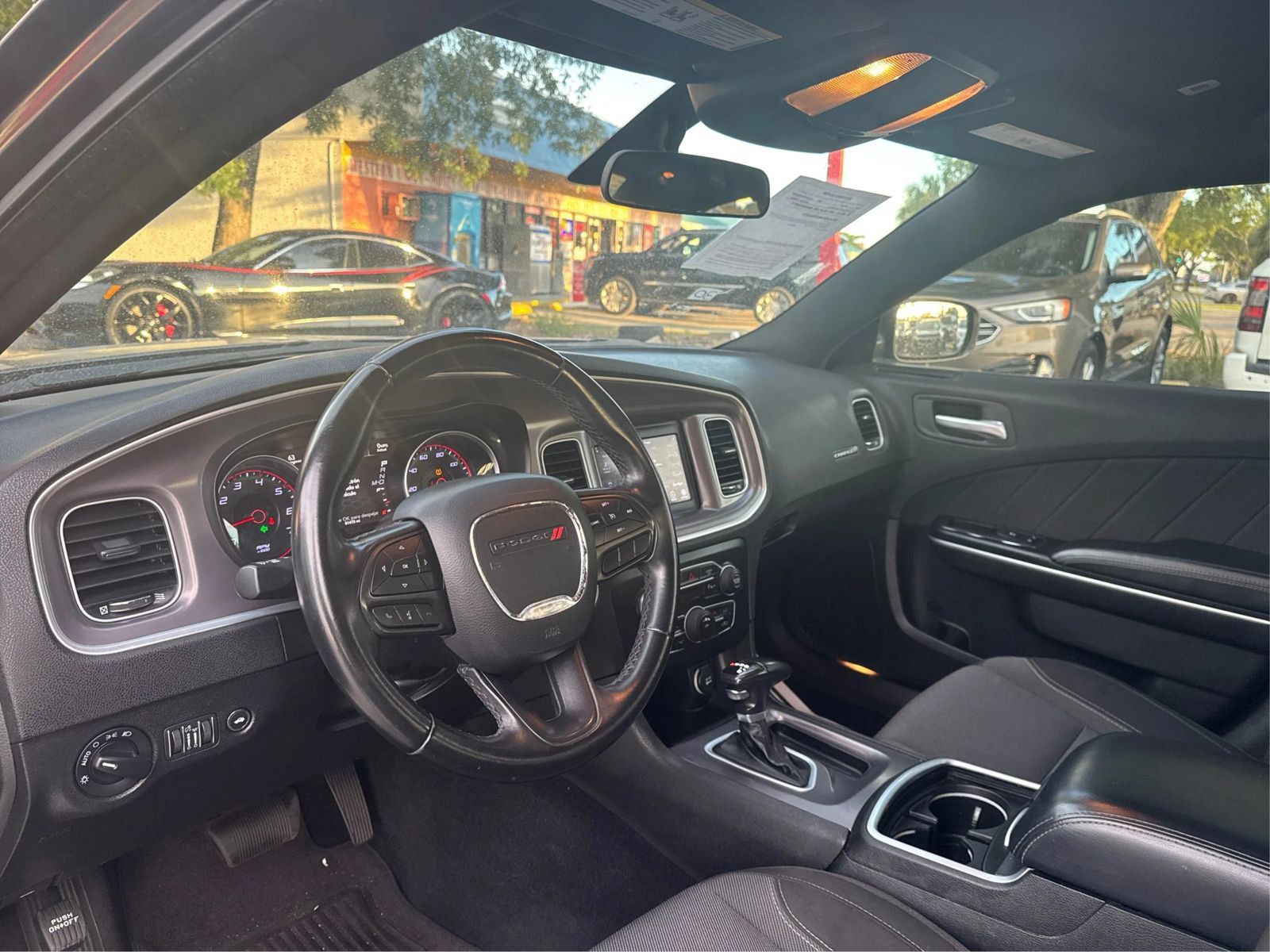 Used 2022 Dodge Charger SXT RWD image 16