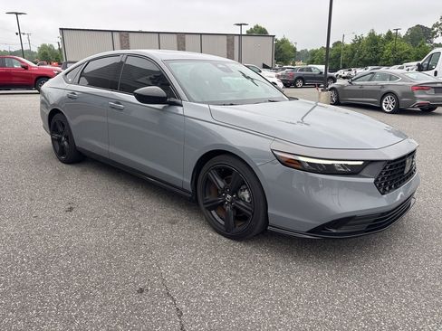 Used 2023 Honda Accord Sport image 8