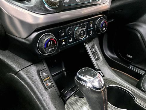 Used 2019 GMC Acadia SLT AWD/4WD image 15