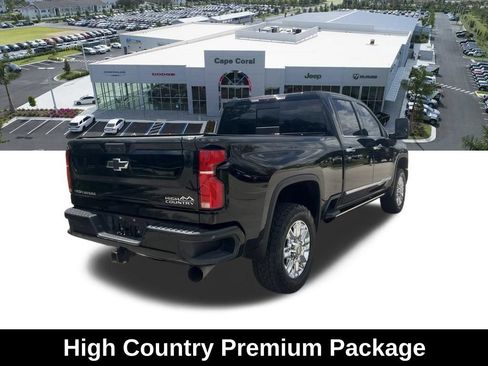 Used 2024 Chevrolet Silverado 3500 High Country w/ High Country Premium Package AWD/4WD image 5