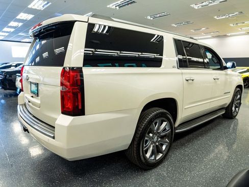 Used 2015 Chevrolet Suburban LTZ image 5