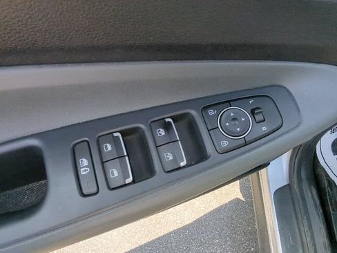 Used 2022 Hyundai Santa Fe SEL w/ Convenience Package FWD image 13