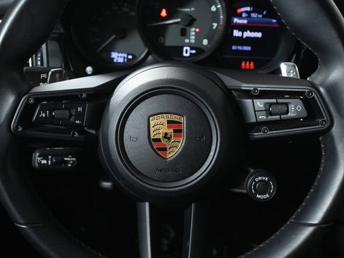 Used 2023 Porsche Macan Turbo AWD/4WD image 19