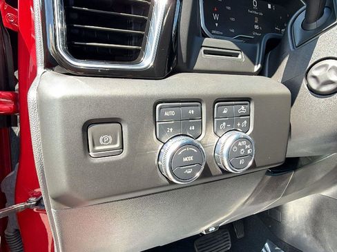 Used 2023 GMC Sierra 1500 Denali AWD/4WD image 18