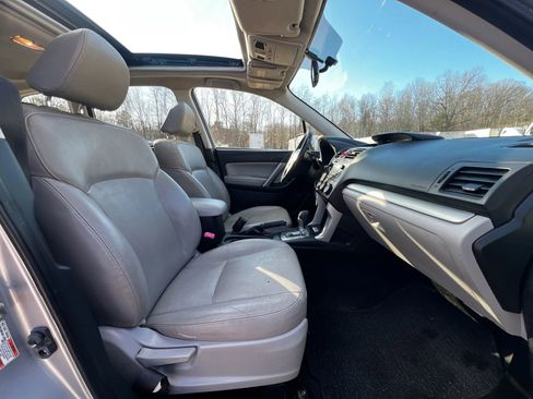 Used 2015 Subaru Forester 2.5i Limited image 12