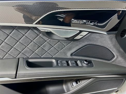 New 2025 Audi S8 4.0T image 20