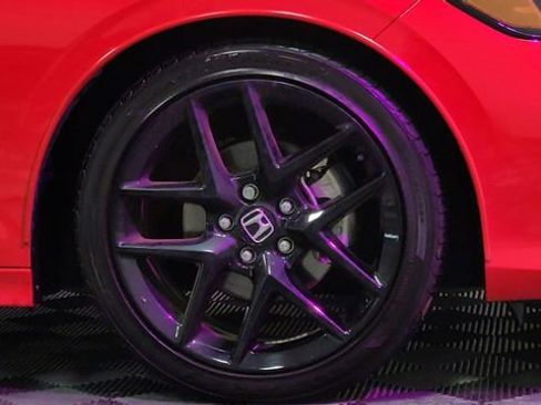 Used 2025 Honda Civic Sport image 22