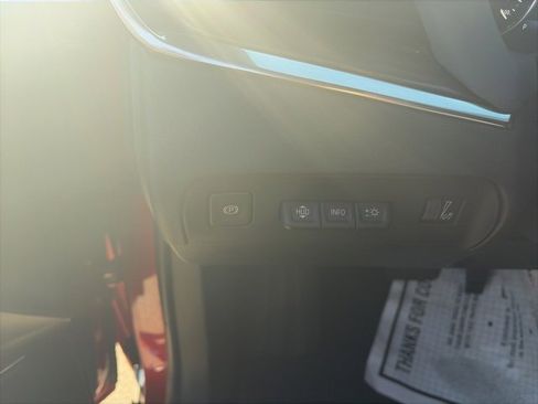 Used 2024 Buick Enclave Premium image 19