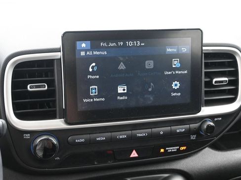 Used 2022 Hyundai Venue SEL FWD image 14