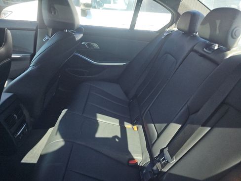 Used 2019 BMW 330i Sedan RWD image 11